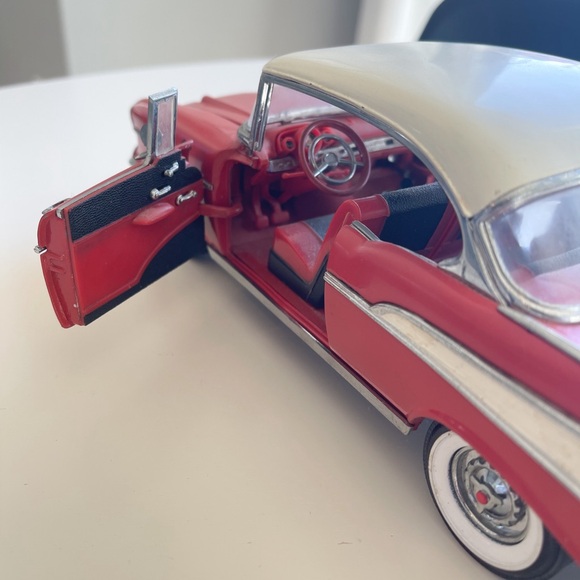 AMT 1957 Chevrolet 2 Door Hardtop Model - Picture 7 of 13